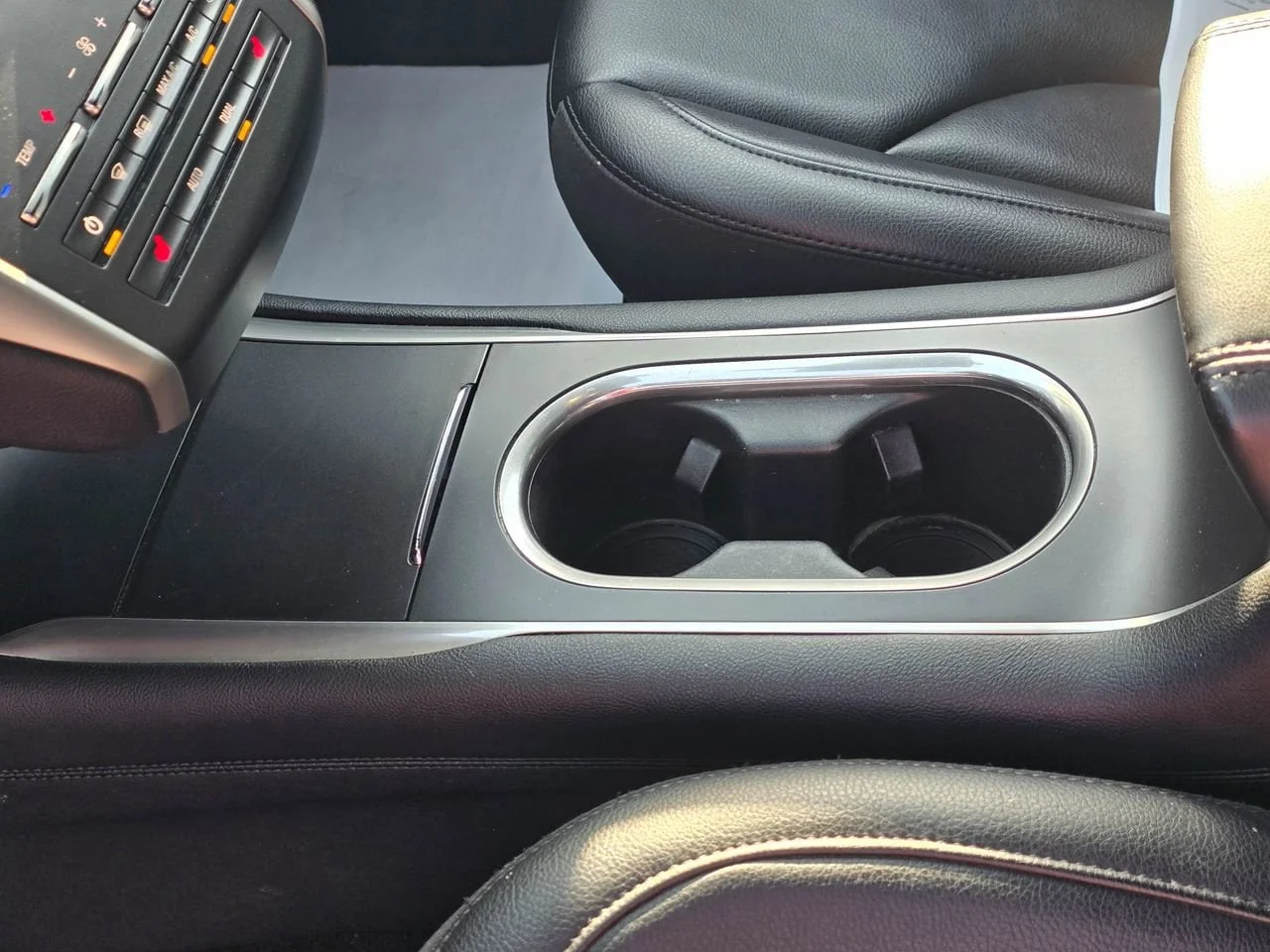 Used 2019 White Lincoln Standard image 12