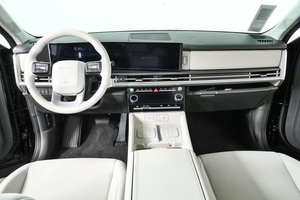 New 2026 Phantom Black Hyundai SE image 53