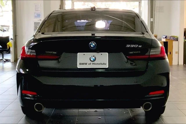 Used 2023 Jet Black BMW 330e iPerformance image 4