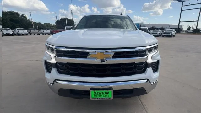 Used 2023 Summit White Chevrolet LT image 3