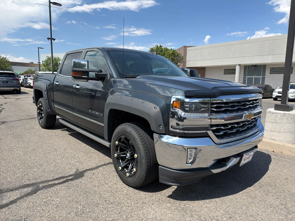 Used 2018 Graphite Metallic Chevrolet LTZ image 3