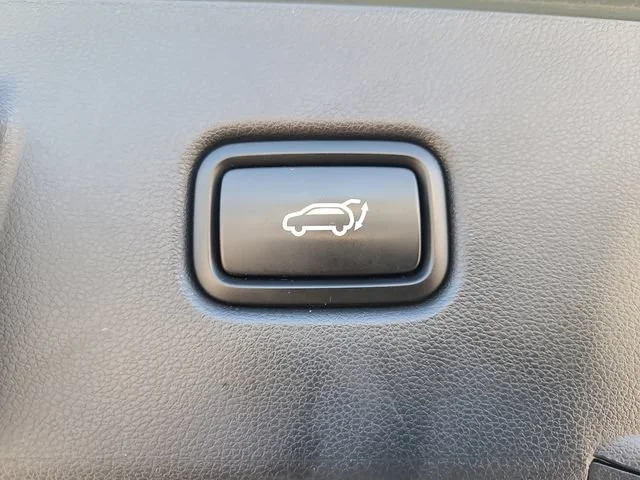 Used 2024 Gray Hyundai SEL image 8