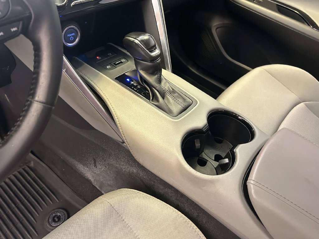Used 2021 Red Toyota LE image 19