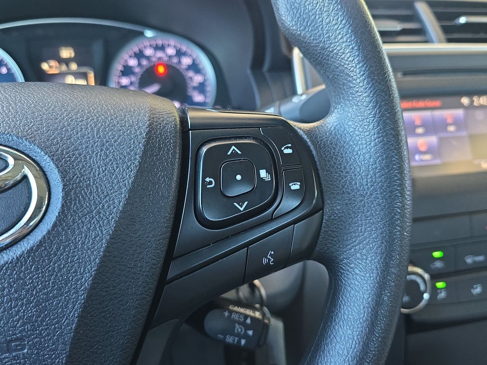 Used 2017 Gray Toyota LE image 20