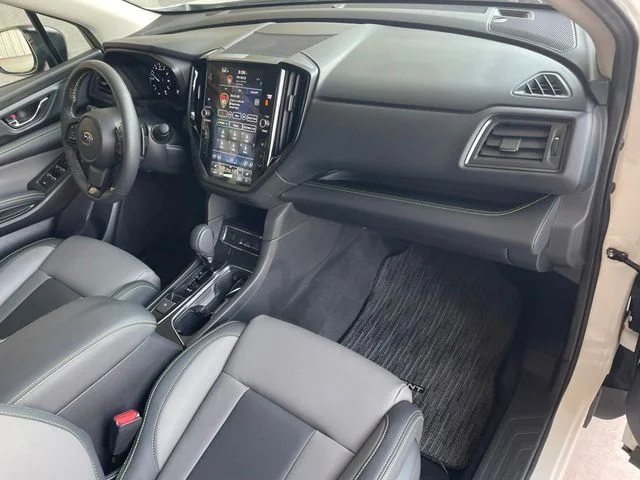 Used 2025 White Subaru Onyx Edition image 17