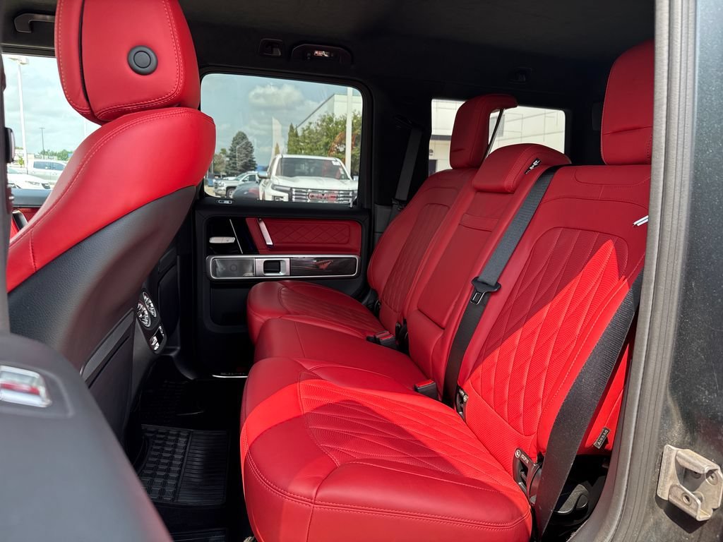 Used 2022 Black Mercedes-Benz 4MATIC® image 33