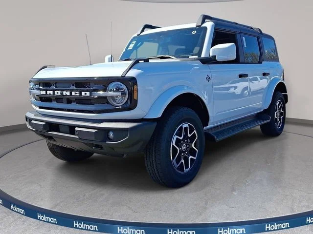 2026 Ford Bronco Outer Banks 4x4's photo