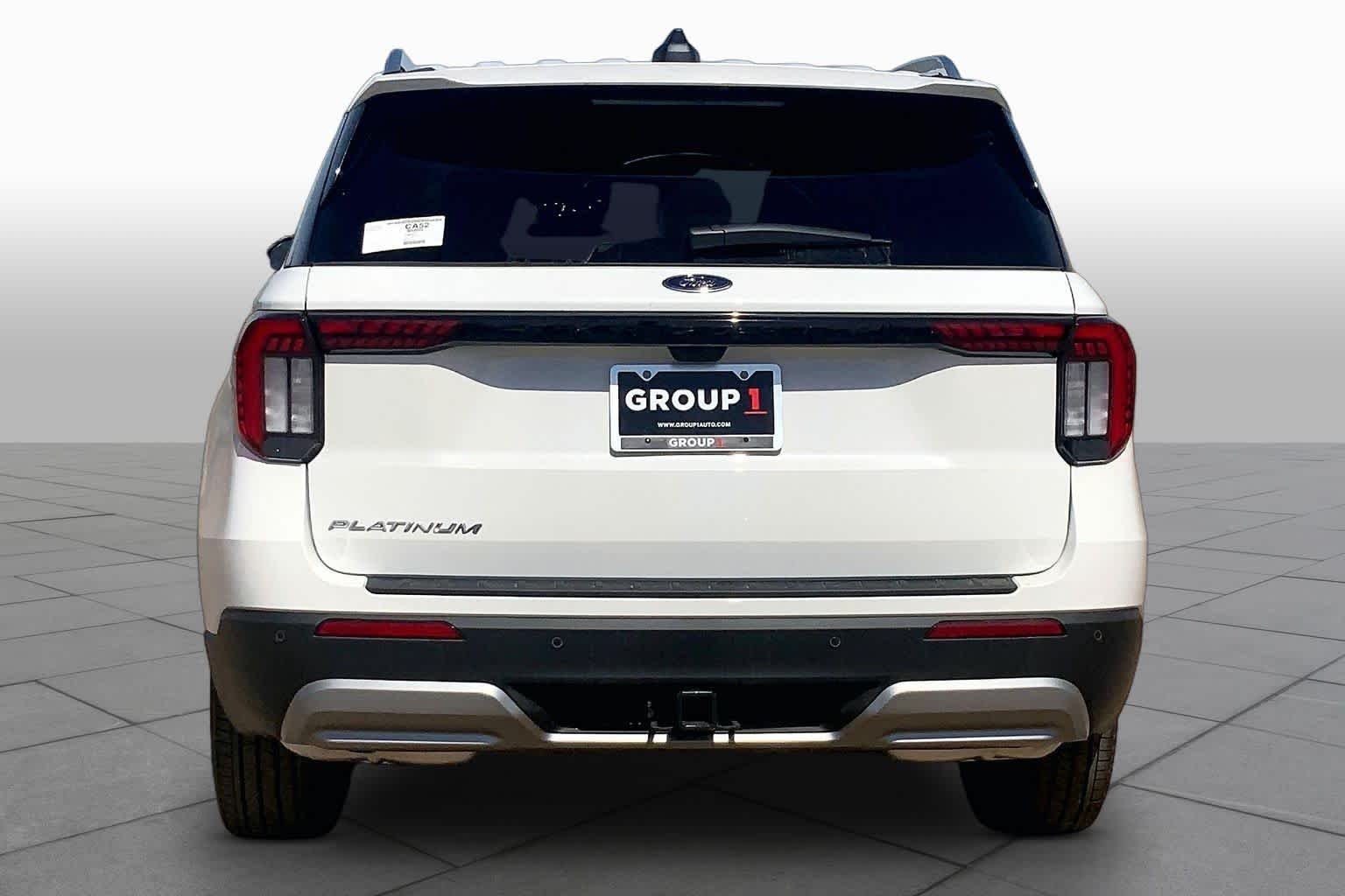 New 2026 Star White Metallic Tri-Coat Ford Platinum™ image 4
