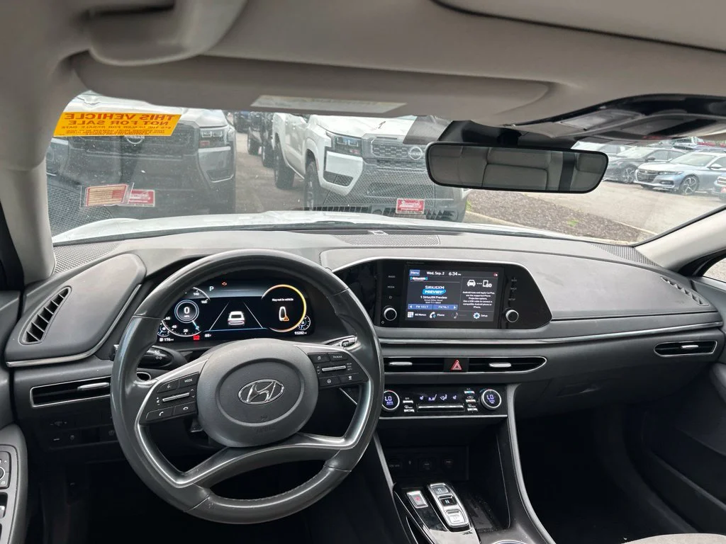 Used 2021 Gray Hyundai SEL image 16