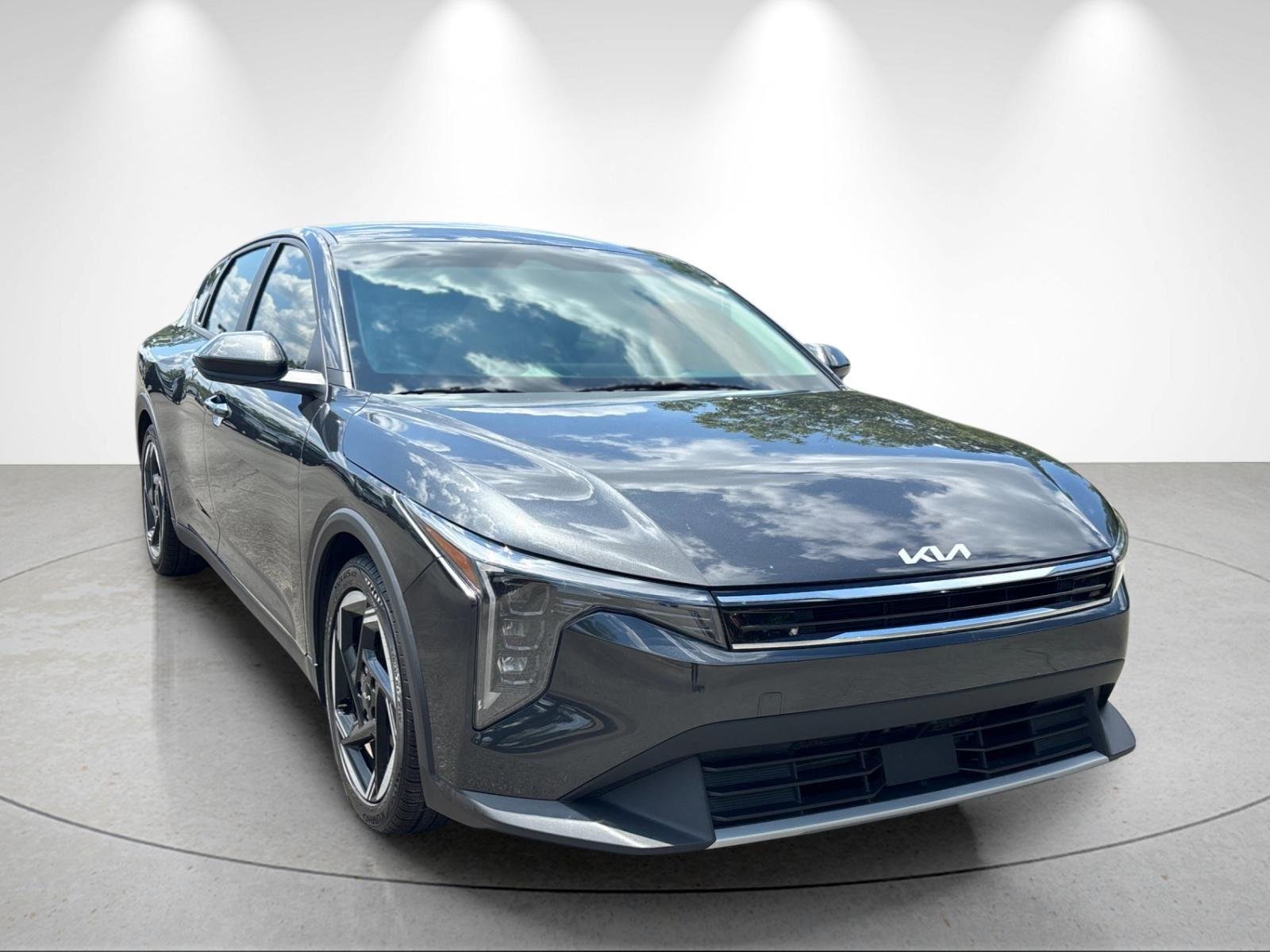 Used 2025 Interstellar Gray Kia EX image 7