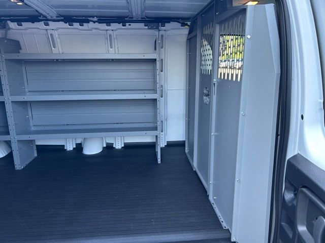 2025 Chevrolet Express Cargo Work Van - Photo 9