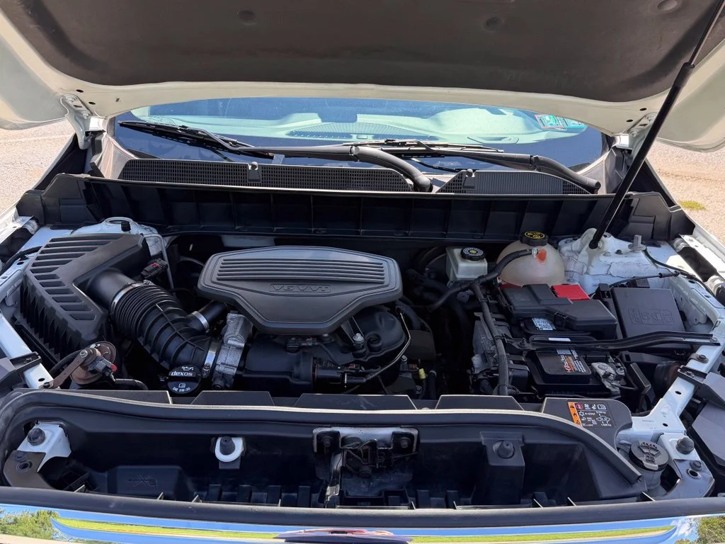 Used 2017 White GMC Denali image 22