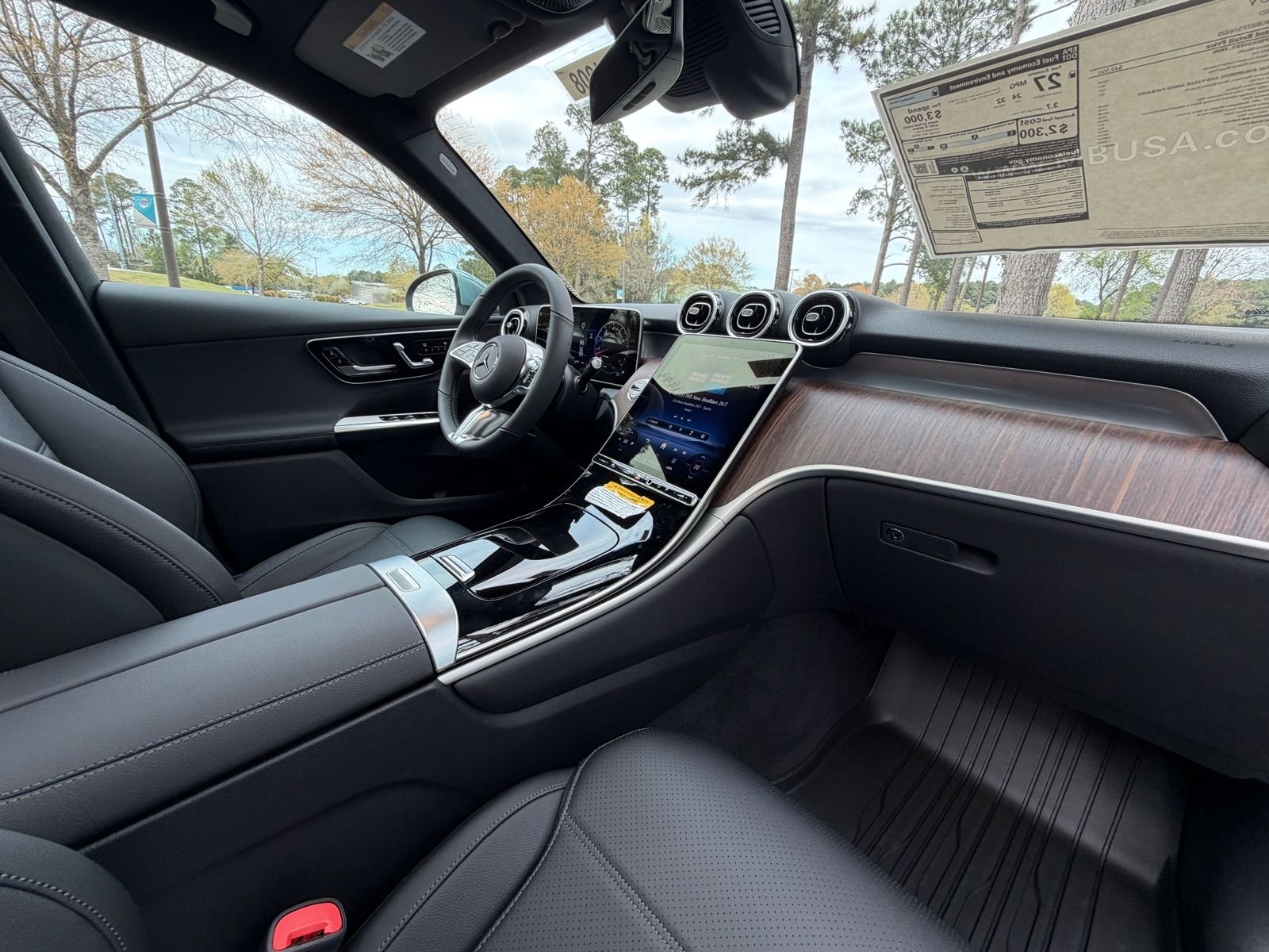 New 2026 Verde Silver Mercedes-Benz GLC 300 image 18