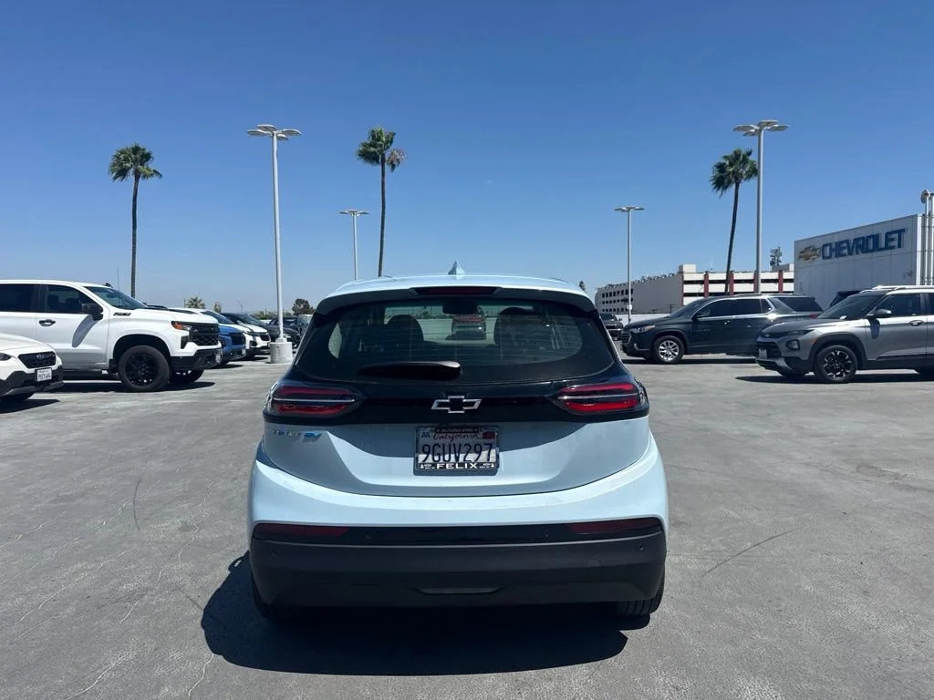 Used 2023 Ice Blue Metallic Chevrolet 2LT image 6