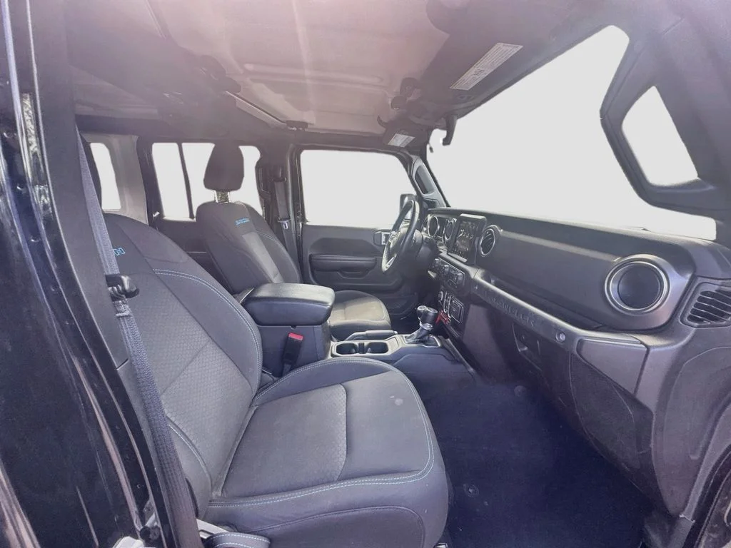 Used 2022 Black Jeep Unlimited Rubicon 4xe image 31