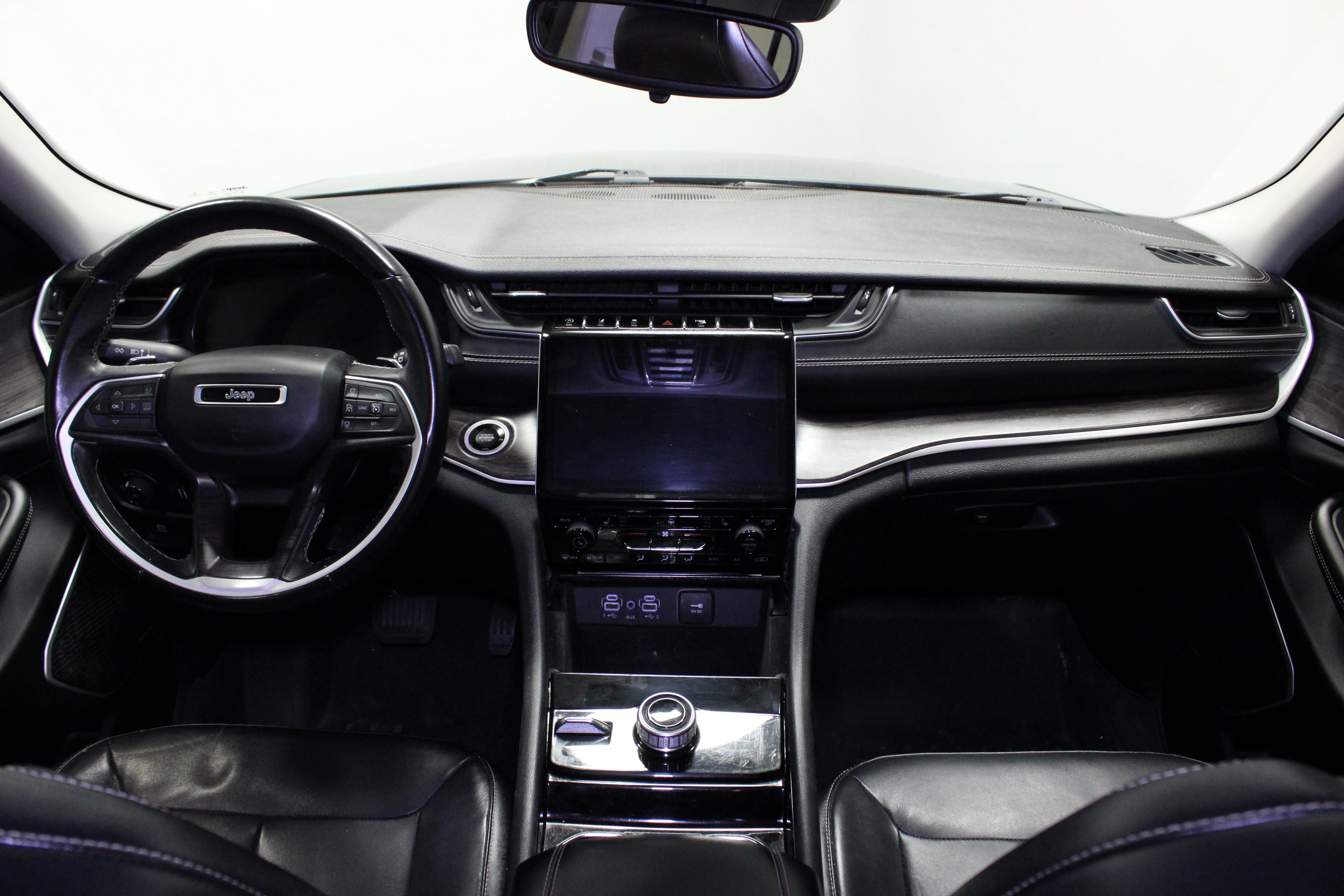 Used 2021 Diamond Black Crystal Pearlcoat Jeep Limited image 19