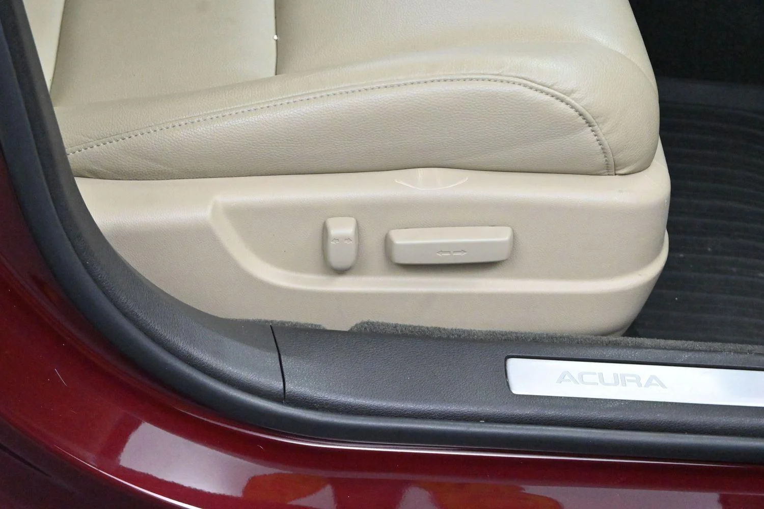 Used 2015 Basque Red Pearl II Acura Base image 30