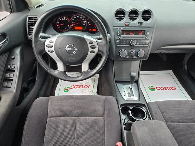 Used 2009 White Nissan 2.5 S image 13