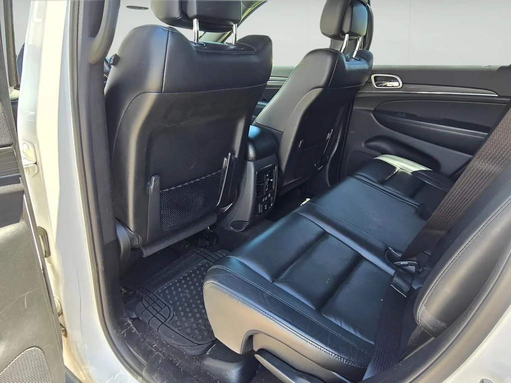 Used 2019 Bright White Clearcoat Jeep Limited image 23
