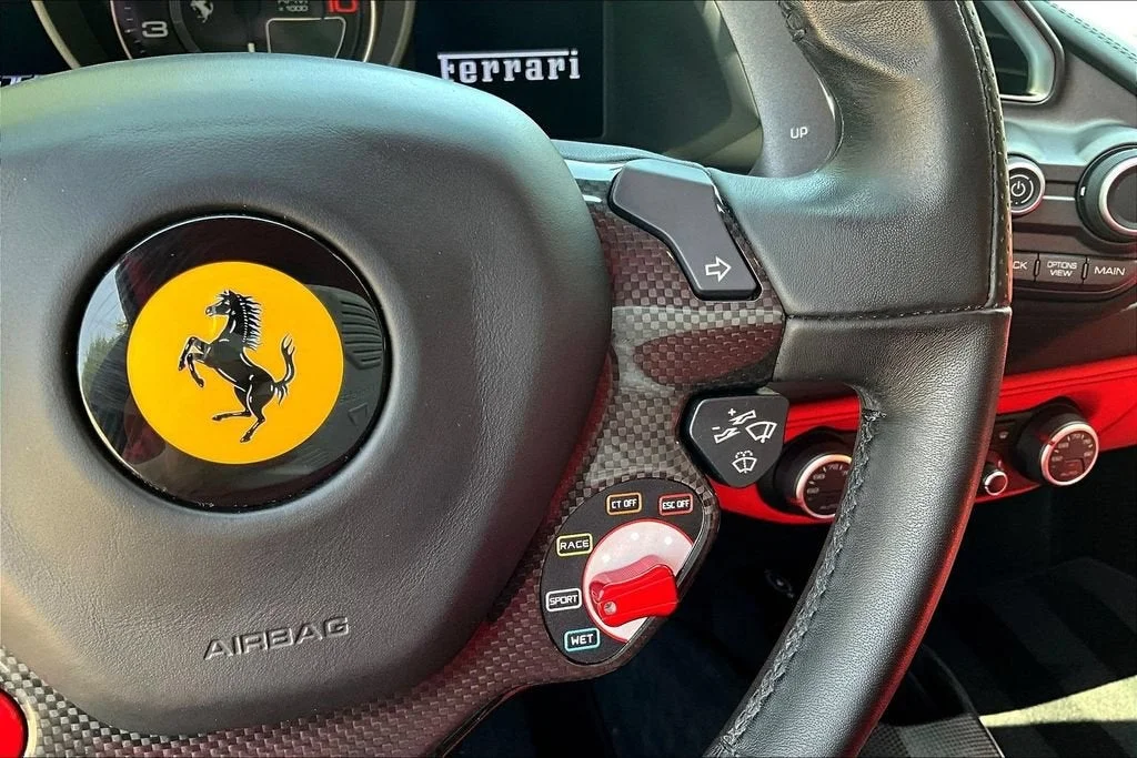 Used 2019 Nero Daytona Ferrari  image 12