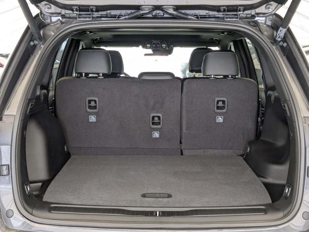 New 2026 Grey Jeep Altitude - - 4x4 - Altitude Appearance Package - Power Sunroof & More! image 27