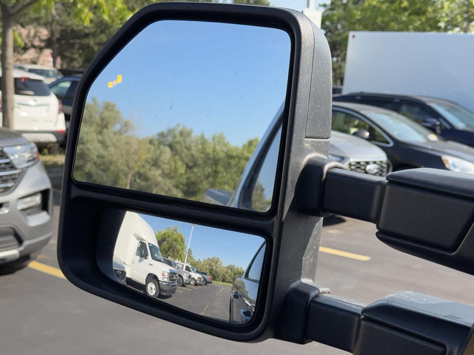 Used 2023 Atlas Blue Ford XLT image 9