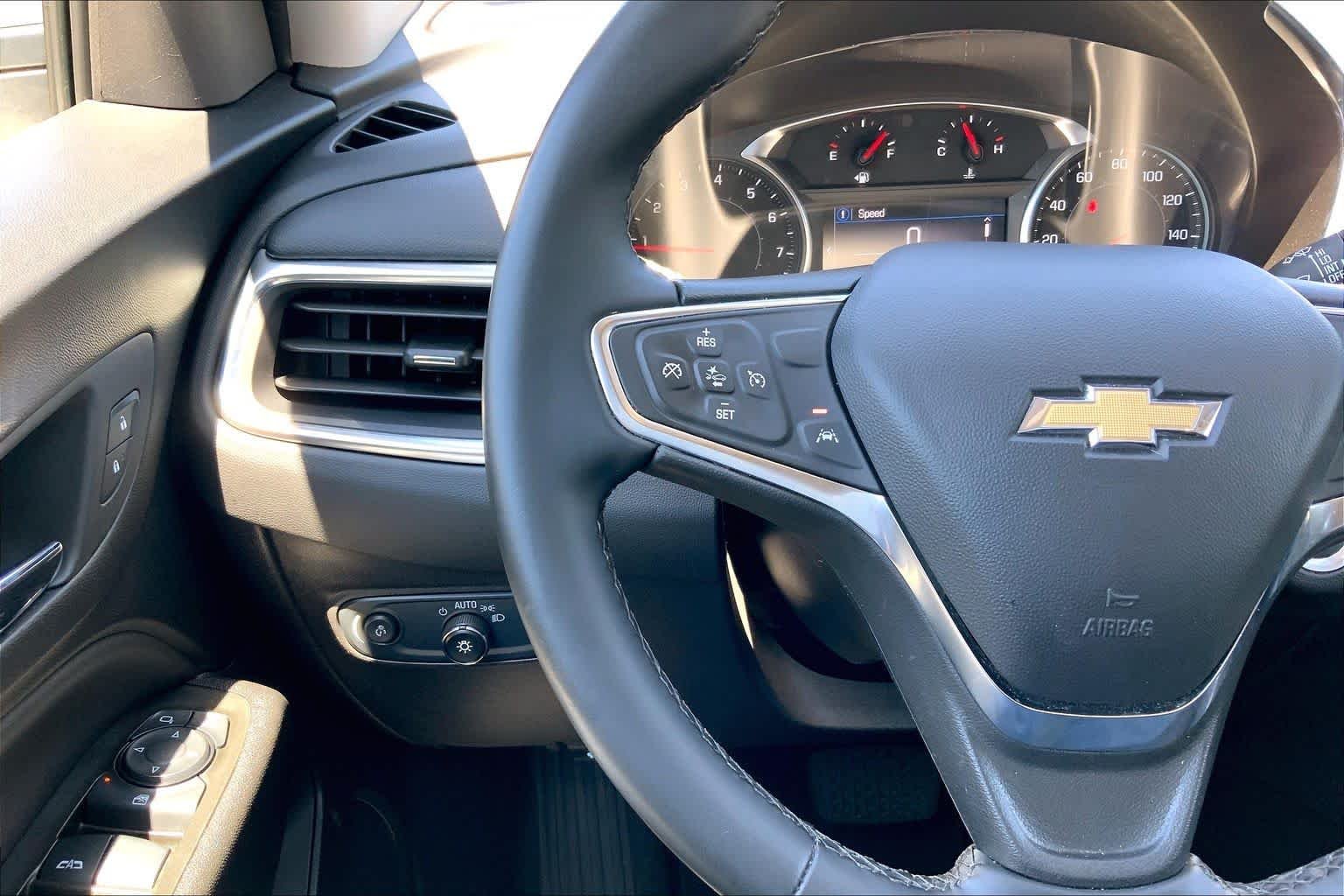 Used 2024 Summit White Chevrolet LT image 23