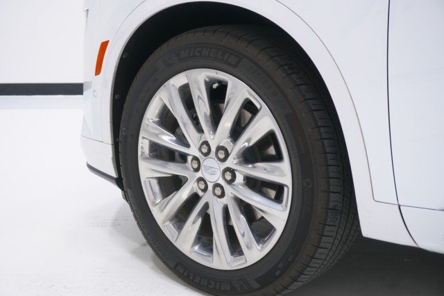 Used 2025 WHITE Cadillac FWD Premium Luxury image 16