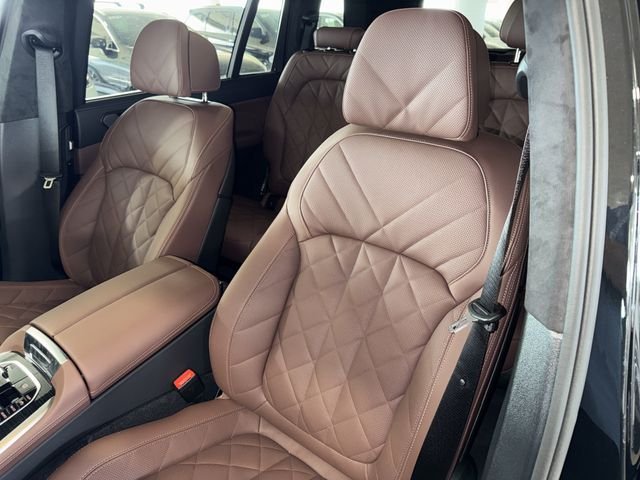 New 2027 Black Sapphire Metallic BMW xDrive40i image 23