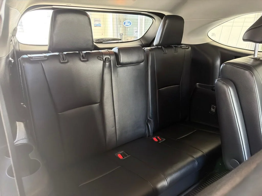 Used 2022 Moon Dust Toyota XLE image 35