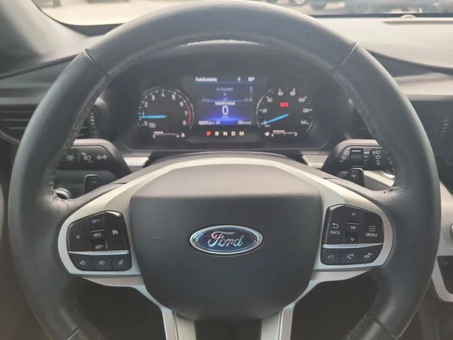 Used 2021 Silver Ford XLT image 30