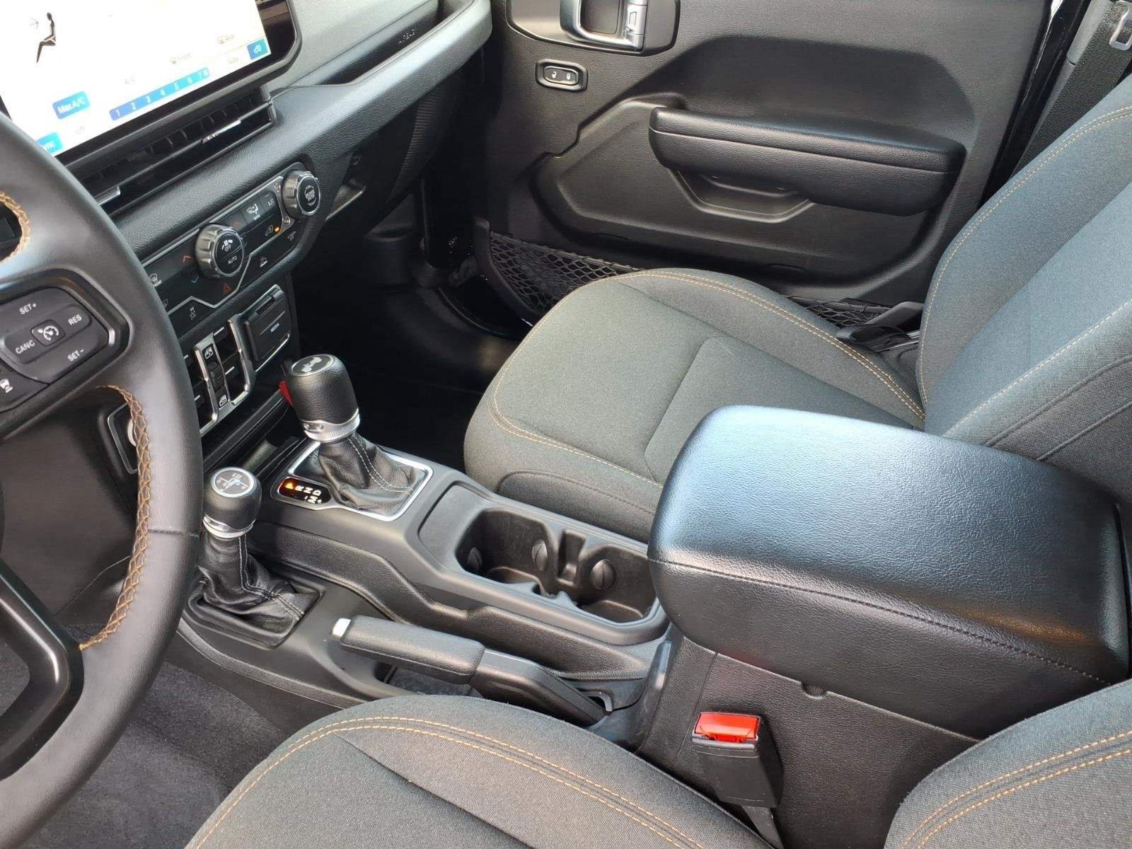 Used 2024 Black Clearcoat Jeep Sport S image 22
