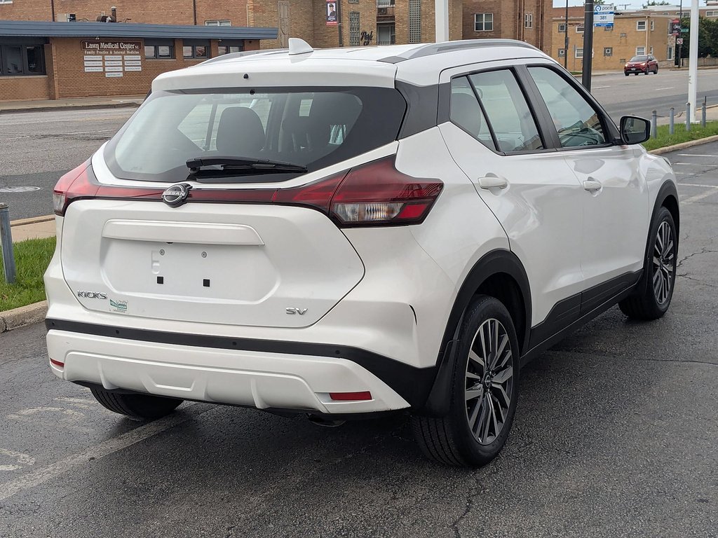 Used 2022 Aspen White Tricoat Nissan SV image 5