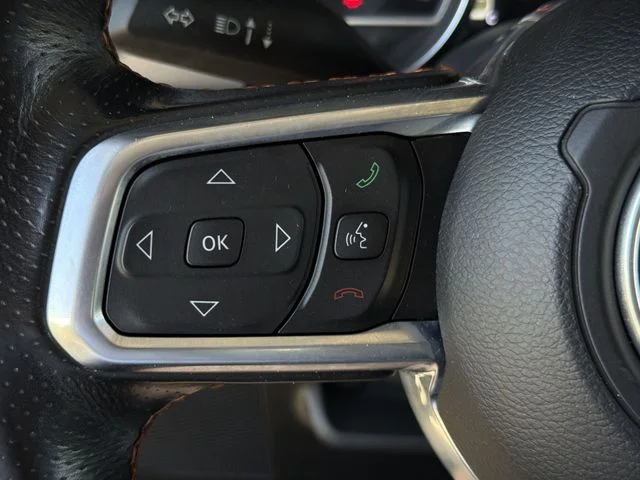 Used 2021 Gray Jeep Mojave image 28