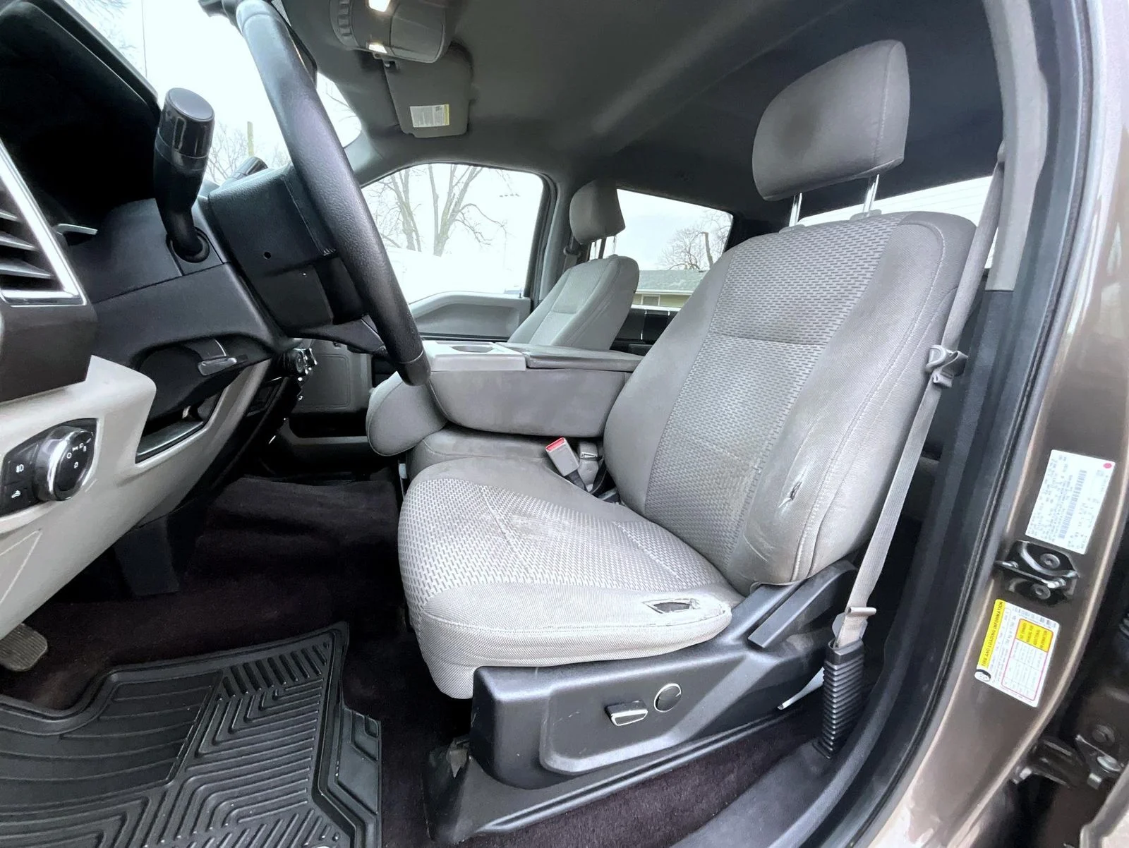 Used 2016 Brown Ford XLT image 10