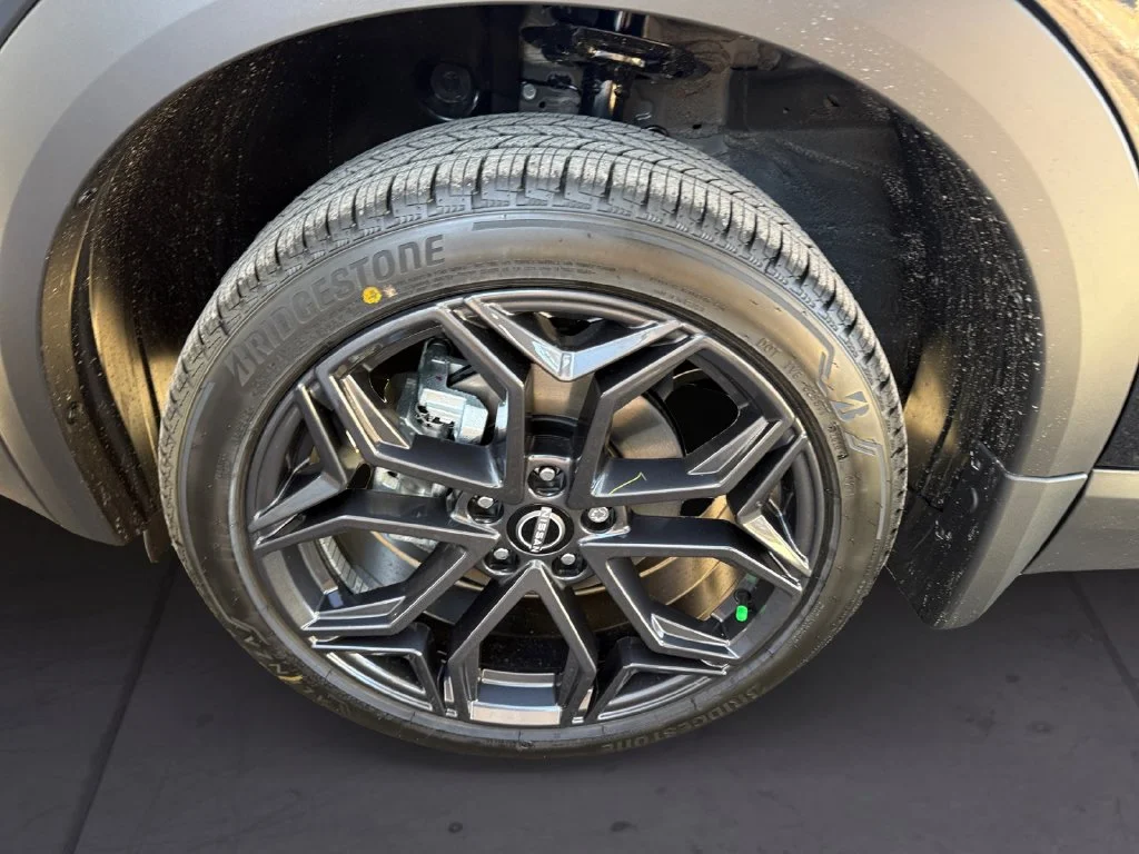 New 2027 Black Nissan SR image 9
