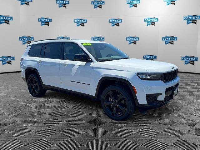 Used 2023 Bright White Clearcoat Jeep Altitude image 8