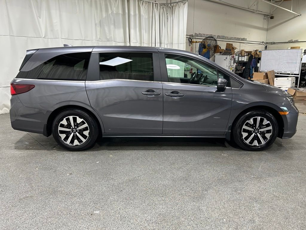 2026 Honda Odyssey EX-L - Photo 10