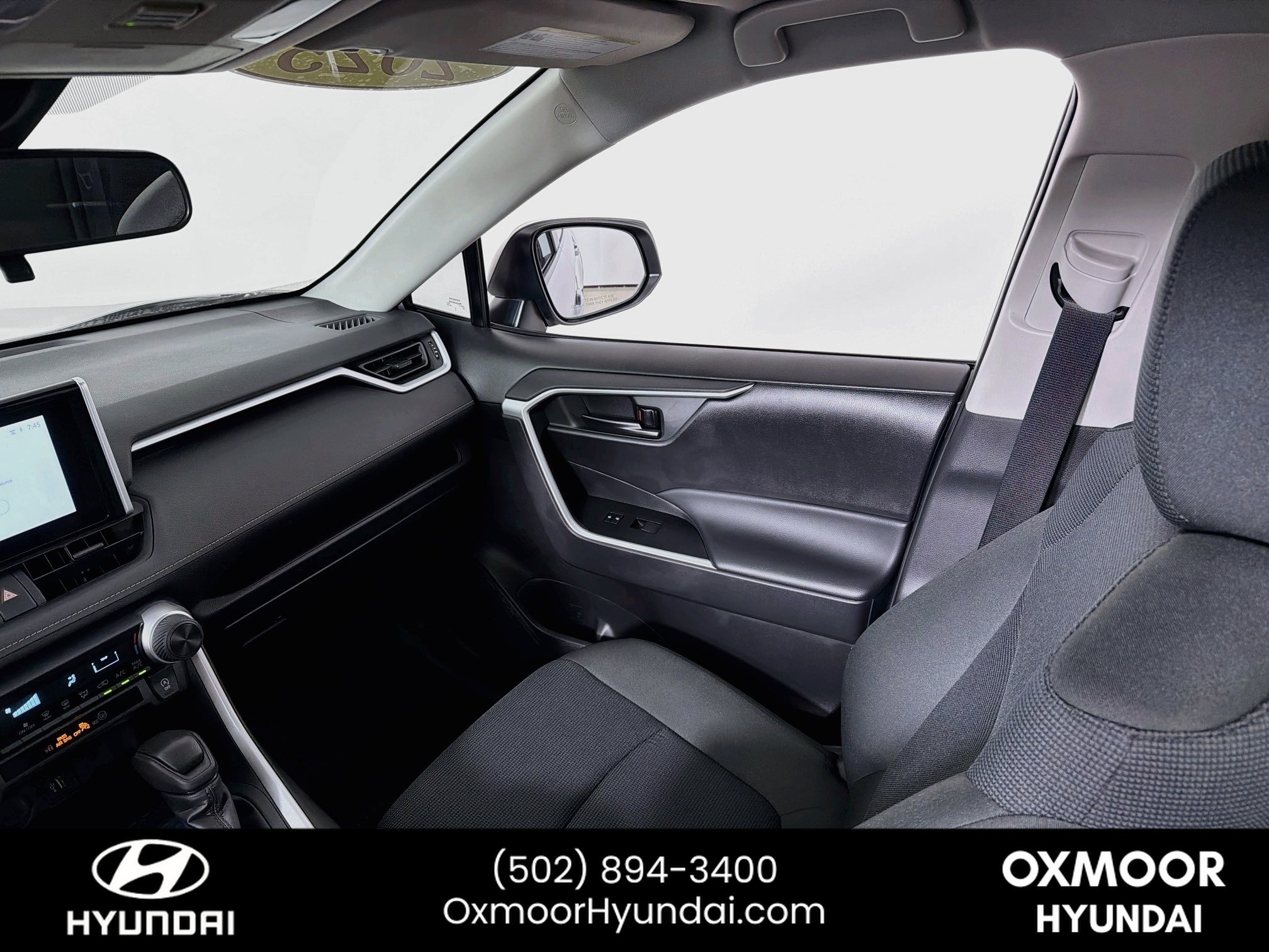 Used 2025 Silver Sky Metallic Toyota LE image 22