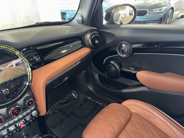 Used 2024 Black Metallic MINI Iconic image 30