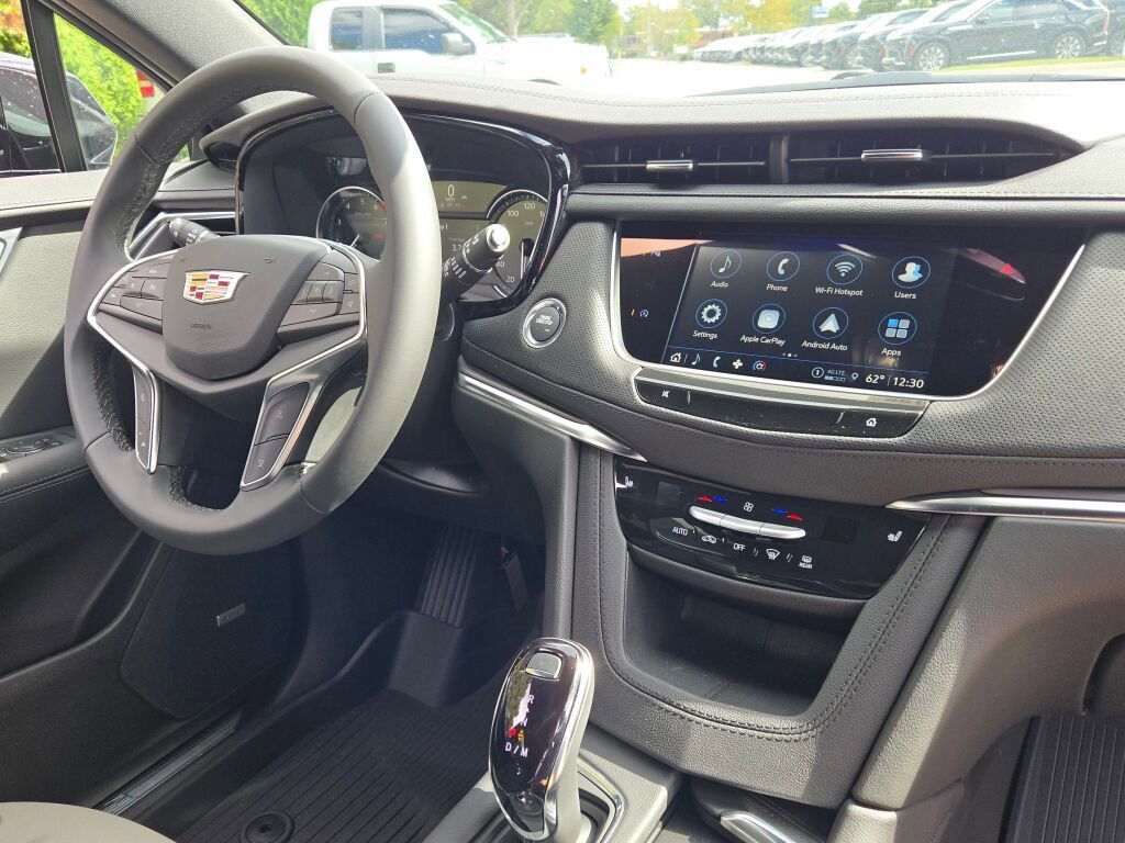 2025 Cadillac XT5 Luxury - Photo 7