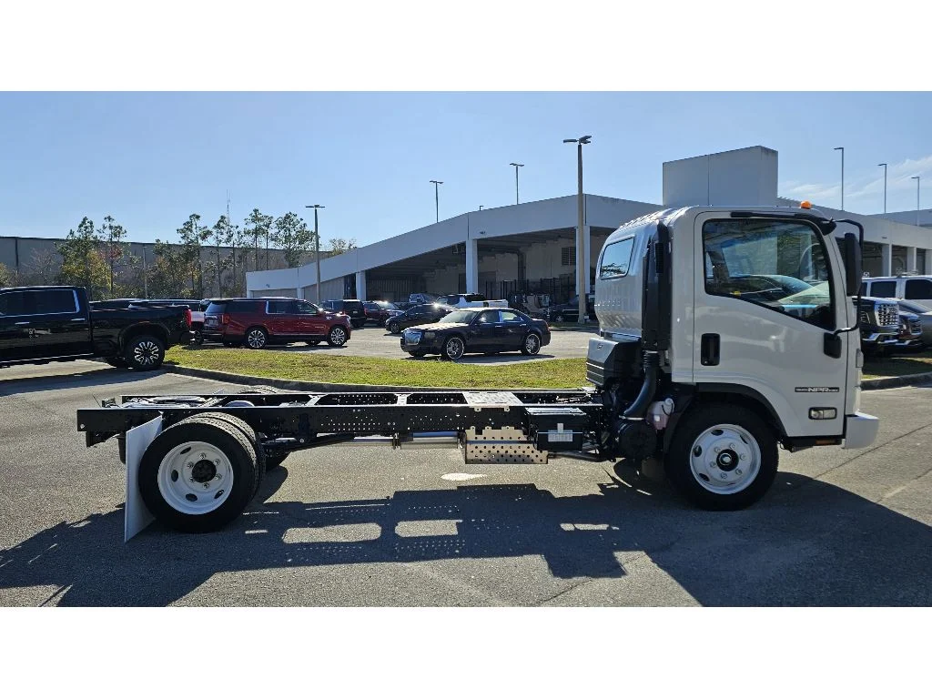 New 2026  Isuzu  image 6