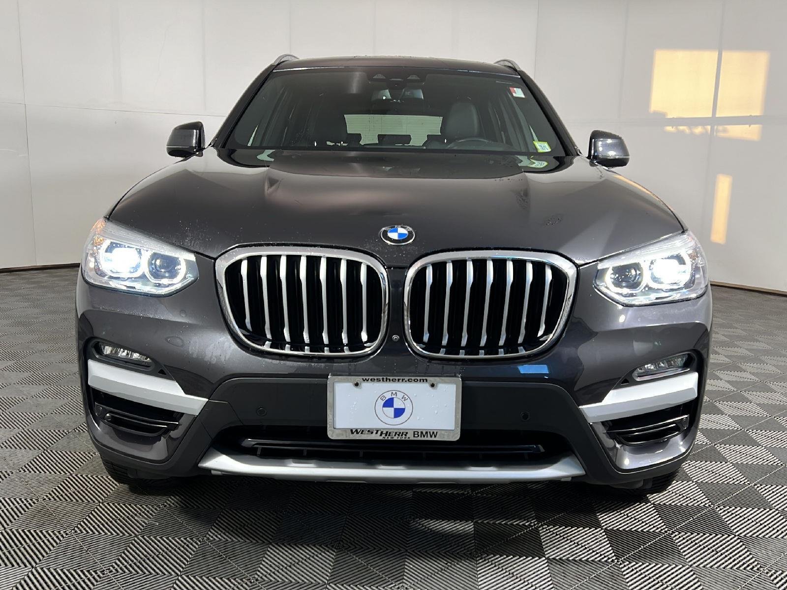Used 2021 Dark Graphite Metallic BMW xDrive30i image 7