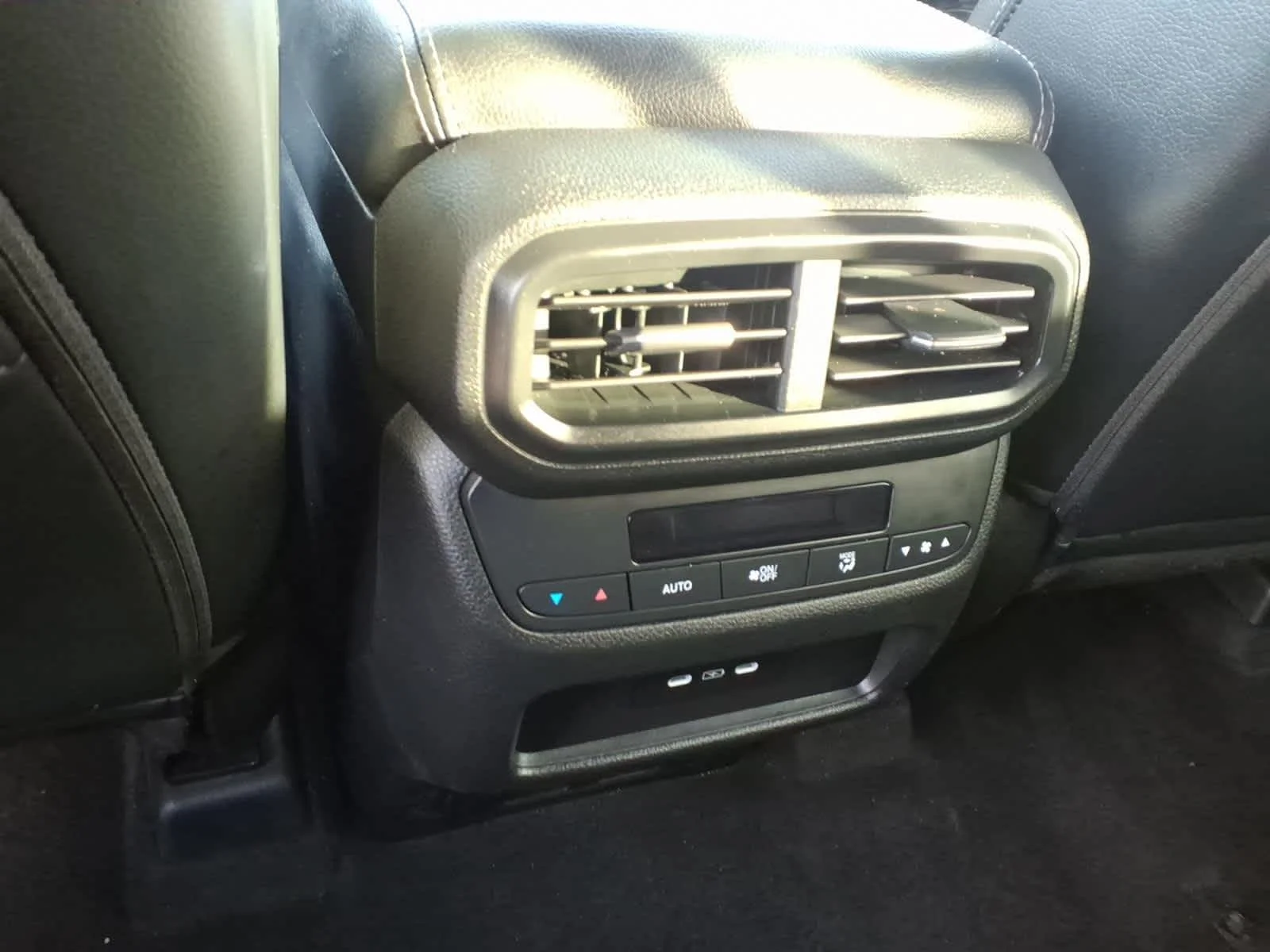 2024 Honda Pilot EX-L - Photo 13