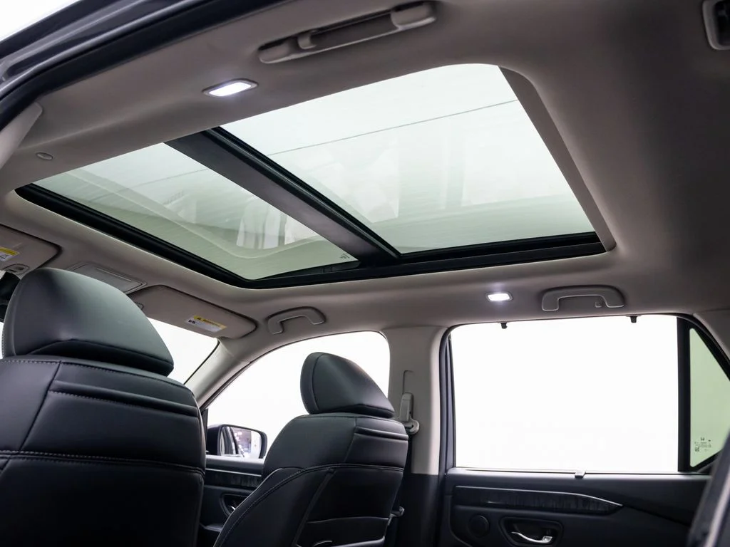 2023 Honda Pilot Elite - Photo 18