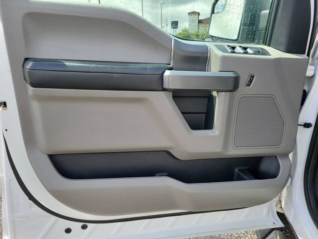 Used 2016 White Ford XL image 8