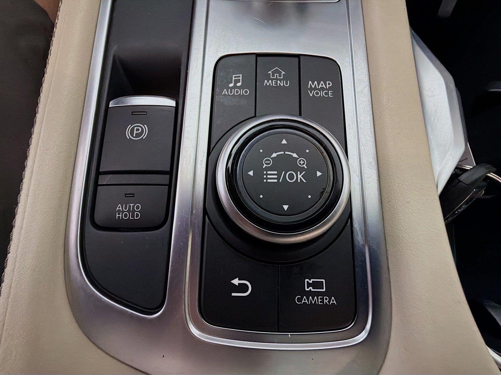 Used 2023 Majestic White INFINITI LUXE image 41