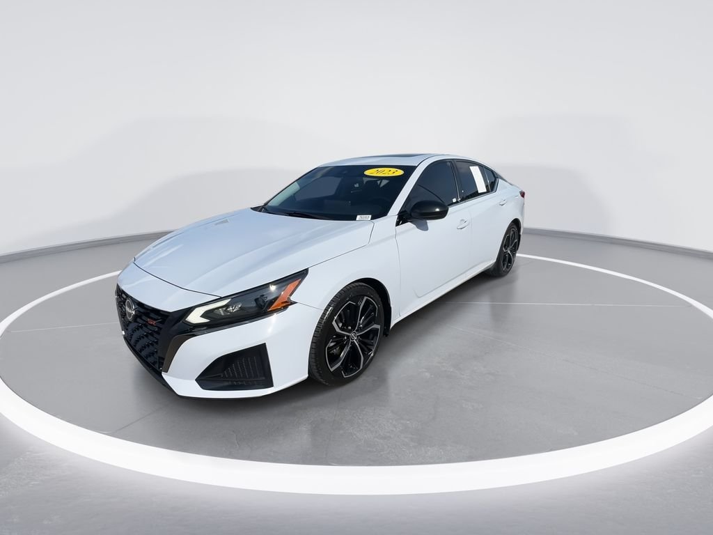 Used 2023 Gray Nissan 2.5 SR image 4