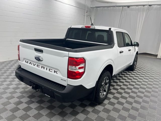 Used 2024 Oxford White Ford XLT image 5