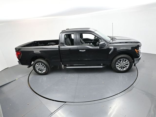 New 2026 Agate Black Metallic Ford XLT image 25